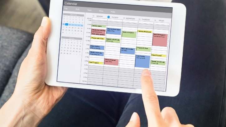 email marketing ideas - editorial calendar graphic | Torie Mathis